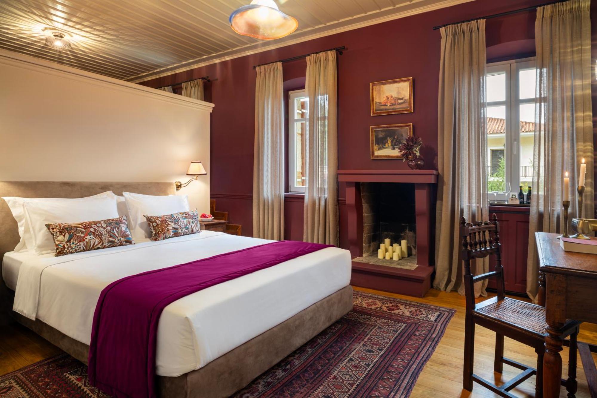Hotel Archontiko Parnassus Dadi Amfiklia Esterno foto