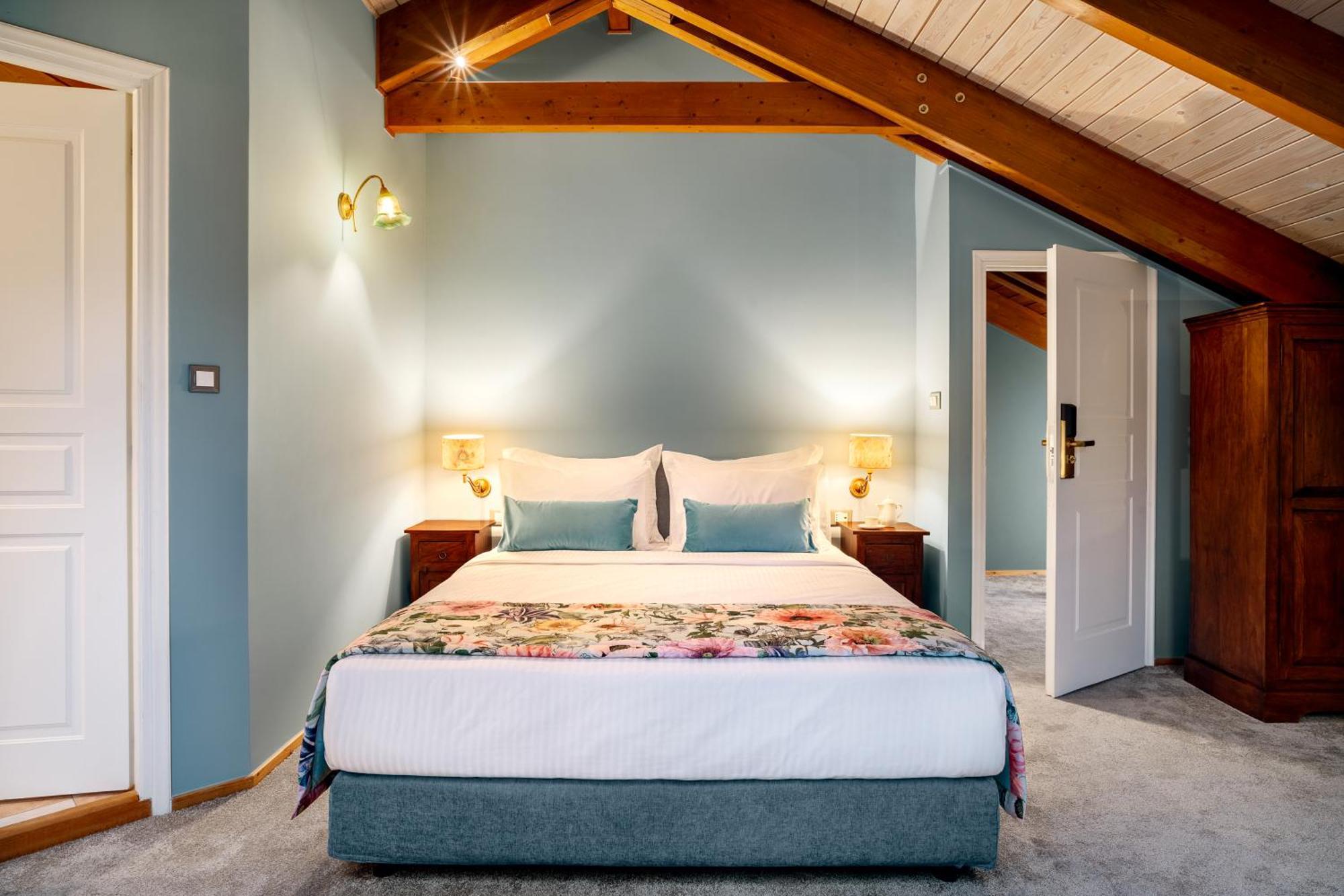 Hotel Archontiko Parnassus Dadi Amfiklia Esterno foto